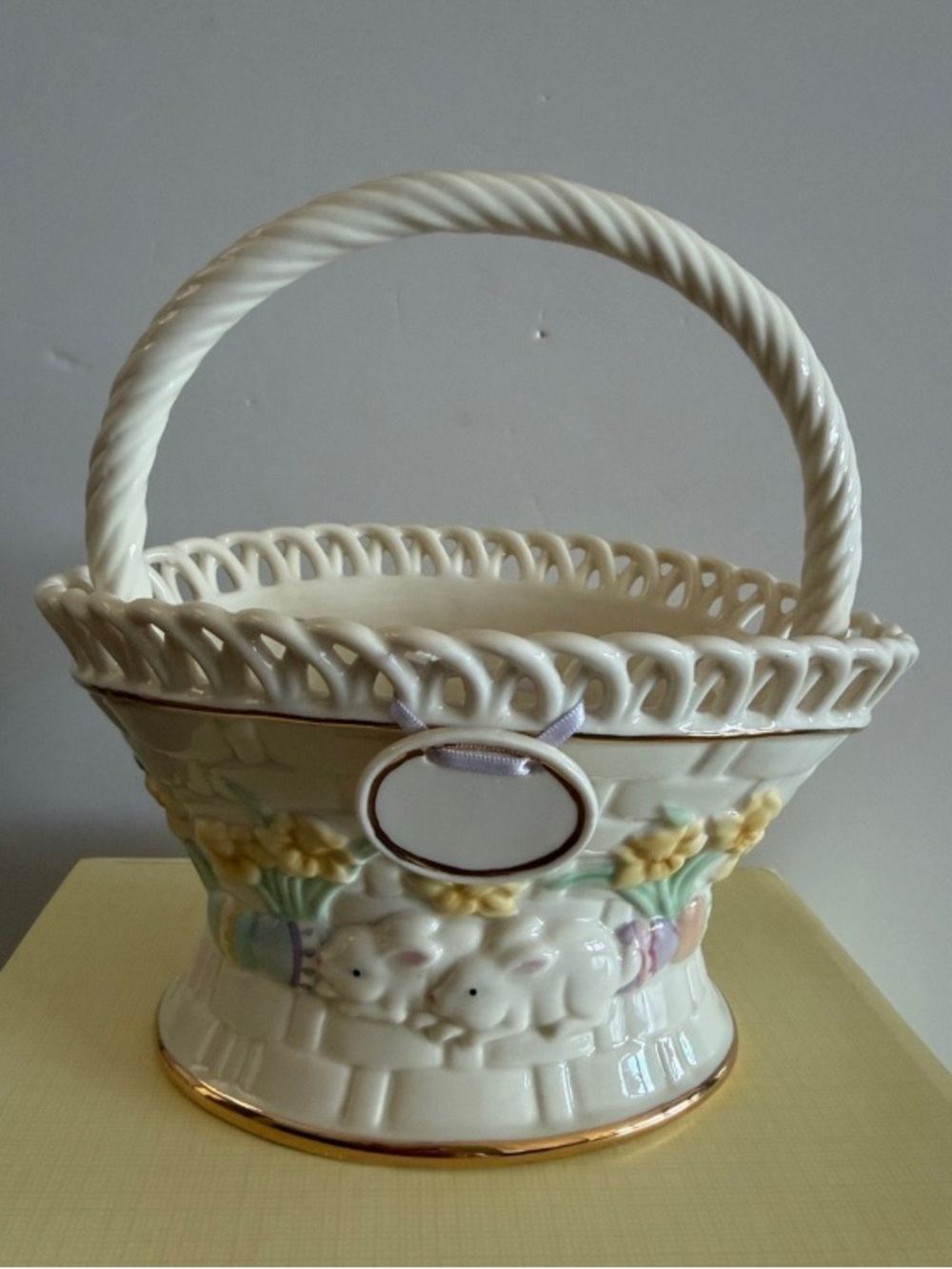 Ceramic Cream Basket with Pastel Accents by